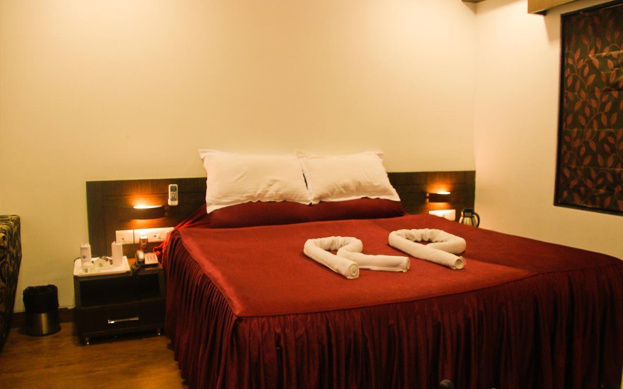 Hotel Rajashree Palace Sziliguri Kültér fotó