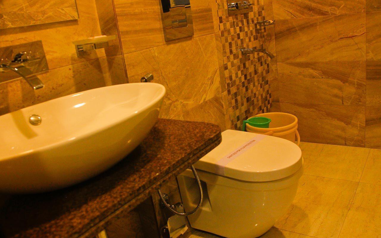 Hotel Rajashree Palace Sziliguri Szoba fotó