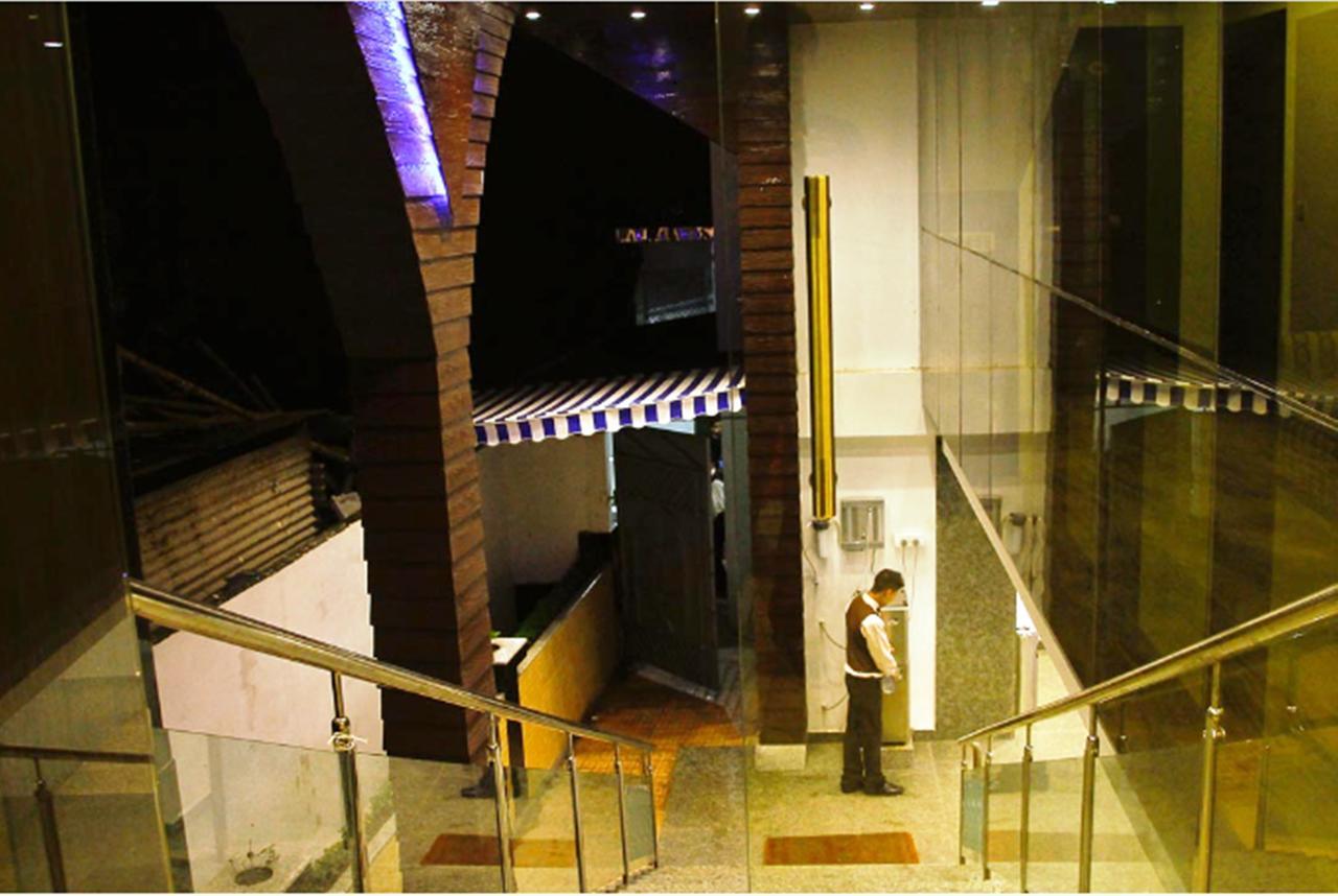 Hotel Rajashree Palace Sziliguri Kültér fotó